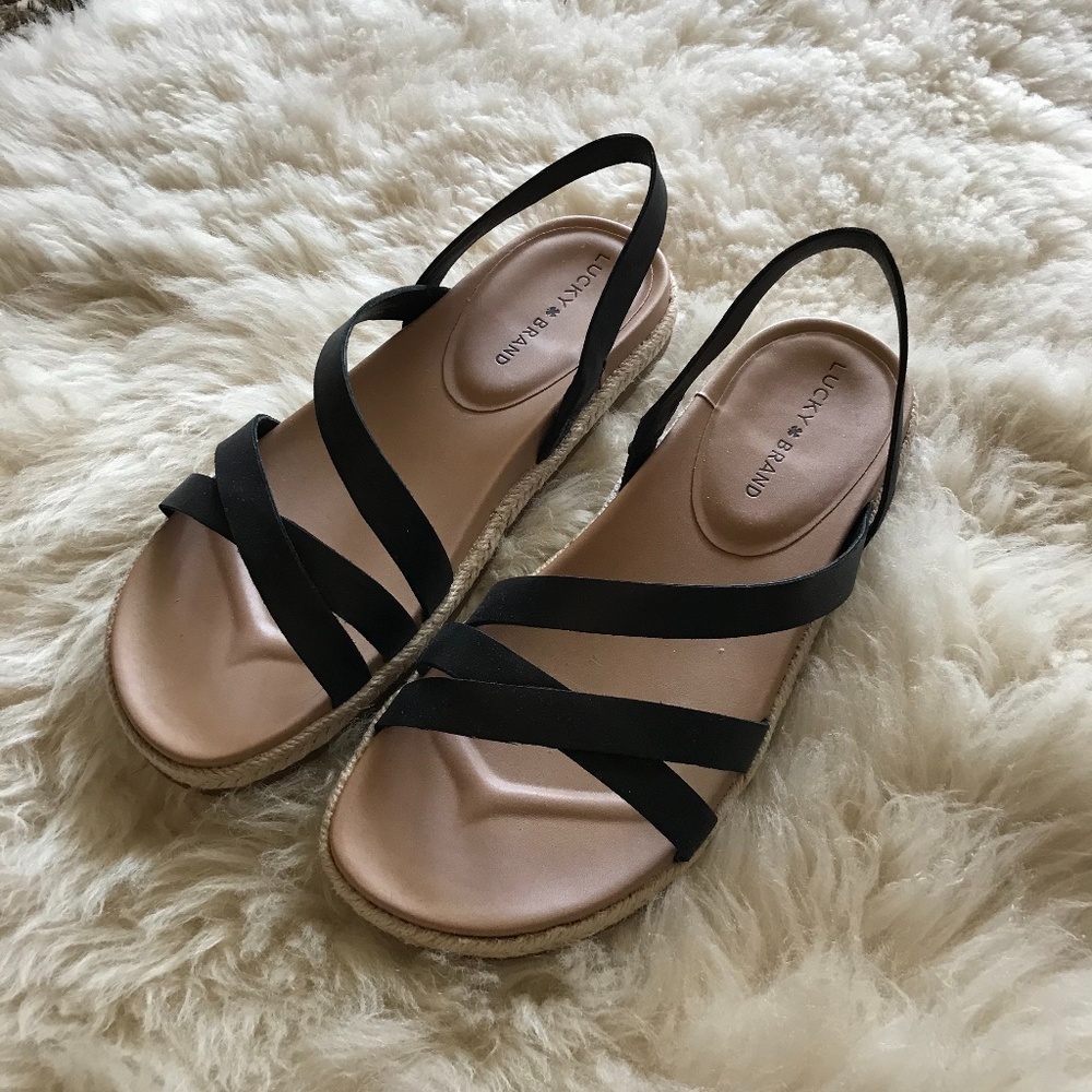 New Lucky Daedil Black Sandals